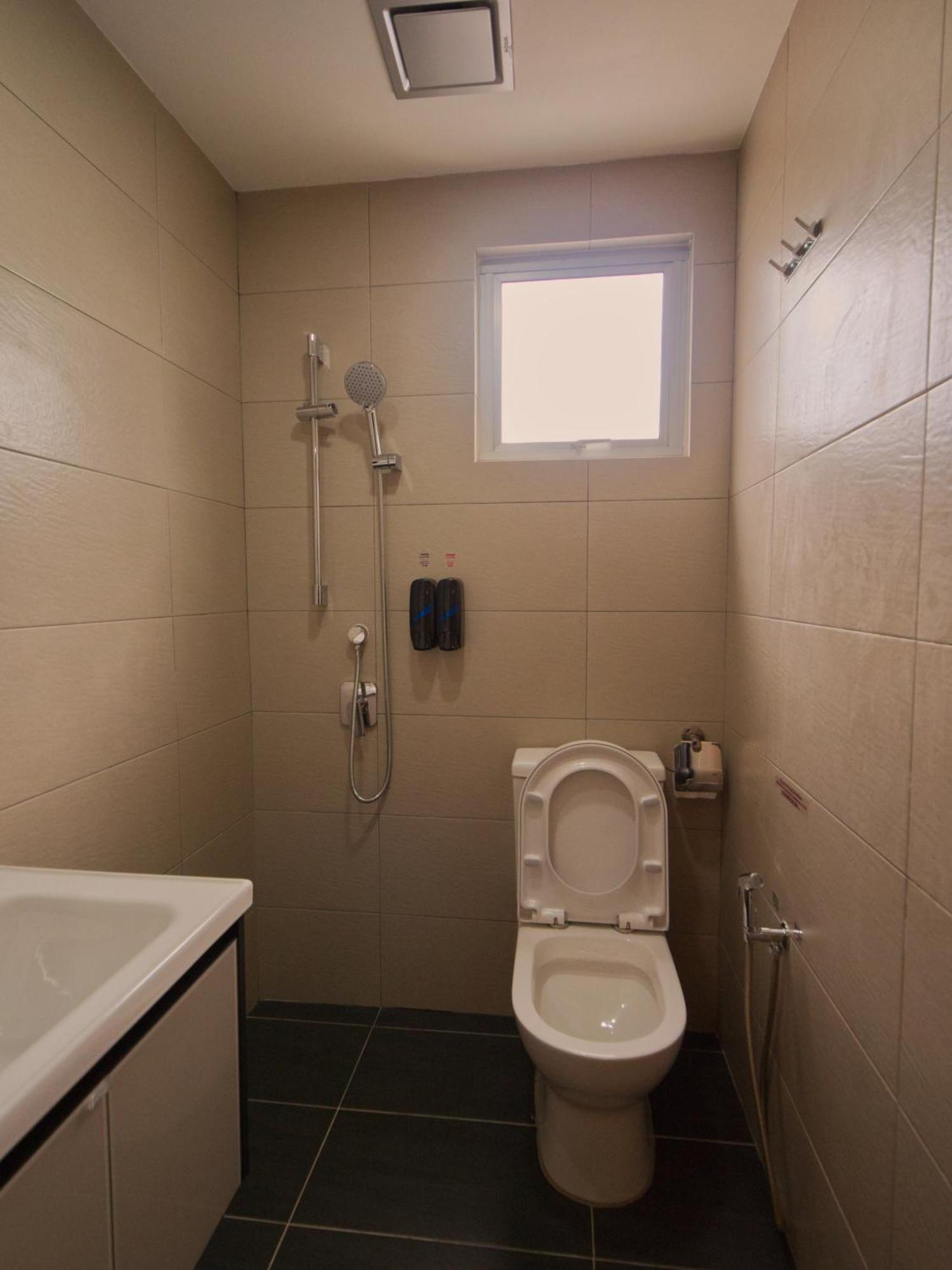 Weiss Hotels Kepong Baru Kampong Jawa Tengah Oda fotoğraf