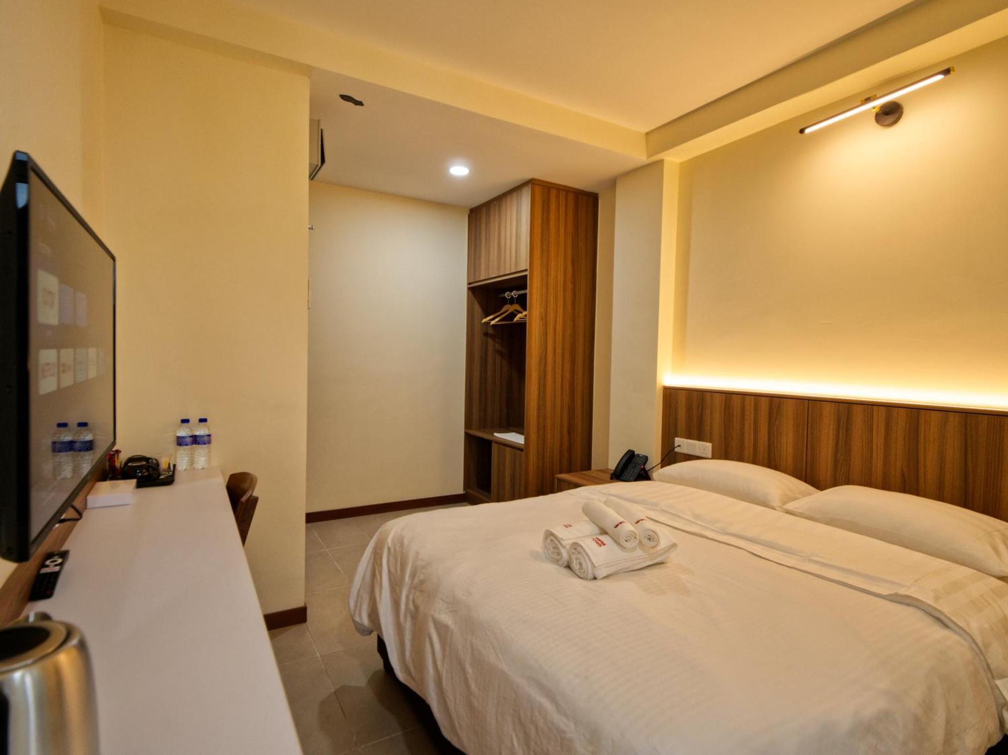 Weiss Hotels Kepong Baru Kampong Jawa Tengah Oda fotoğraf