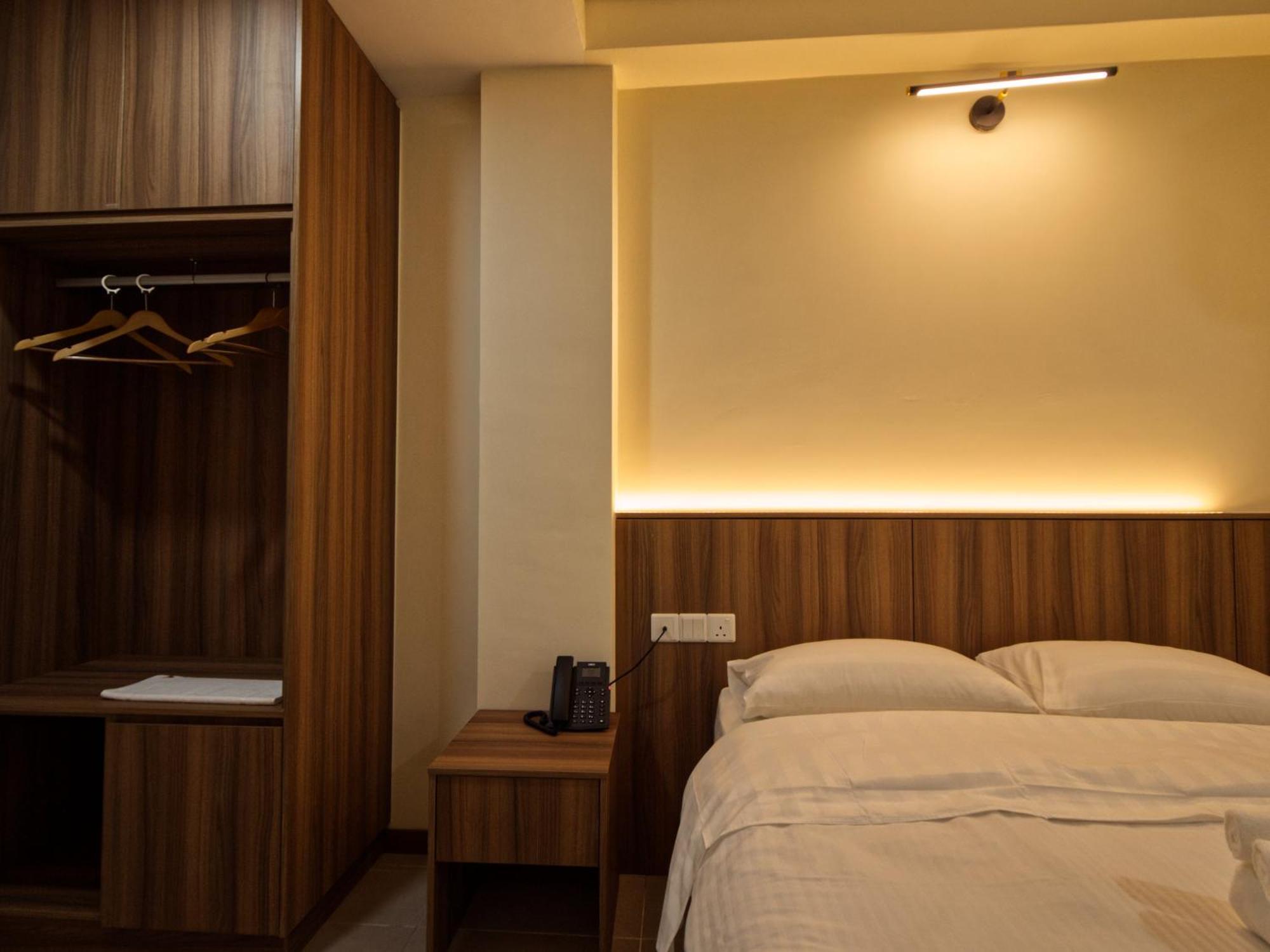 Weiss Hotels Kepong Baru Kampong Jawa Tengah Oda fotoğraf