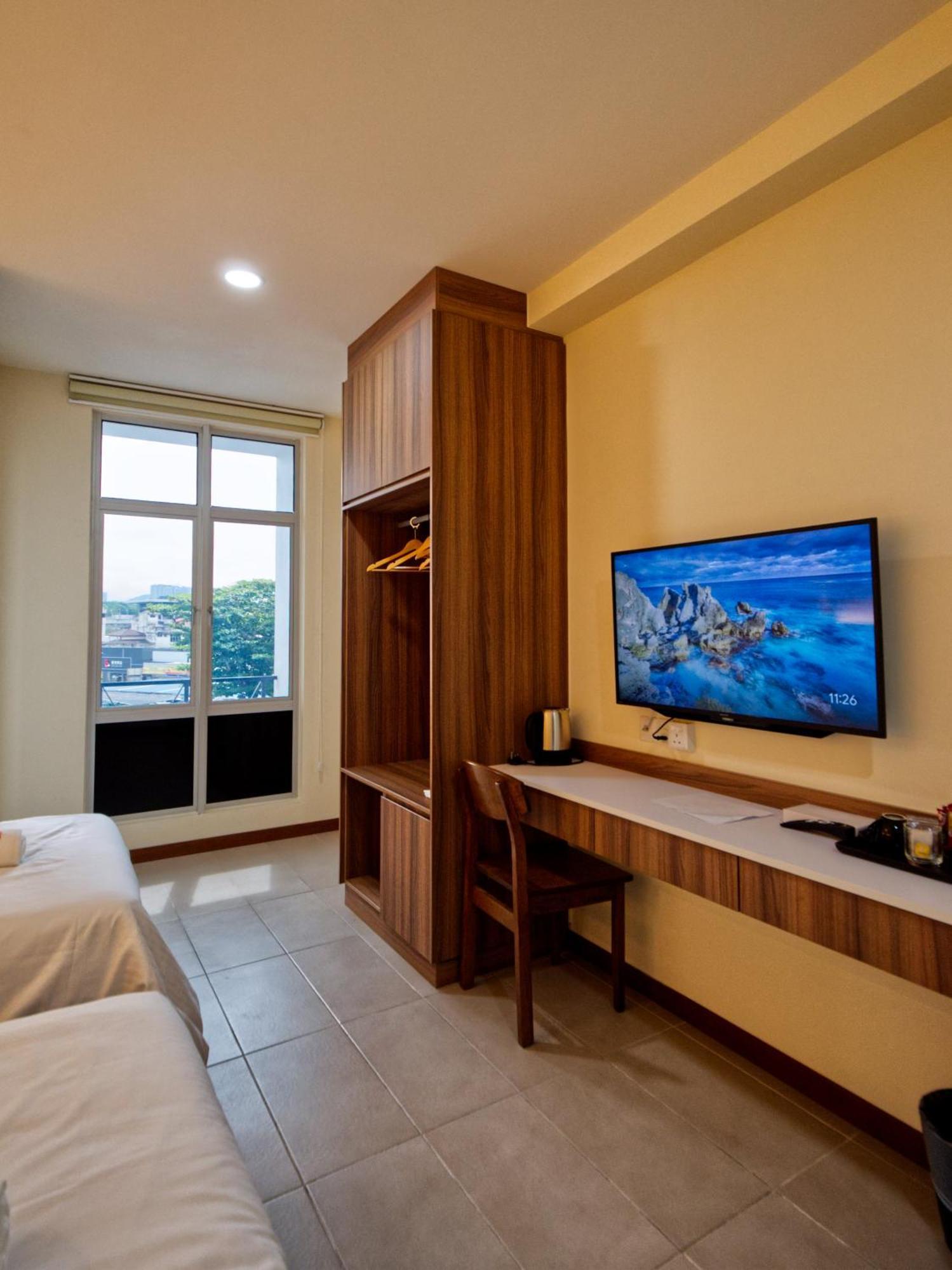 Weiss Hotels Kepong Baru Kampong Jawa Tengah Oda fotoğraf